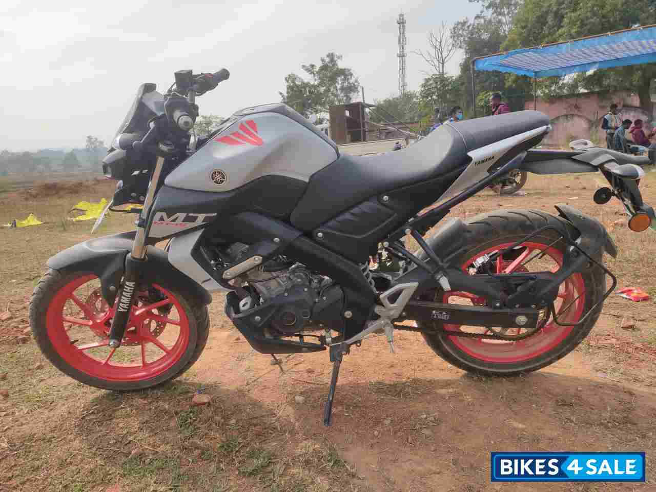 White Yamaha MT-15 BS6