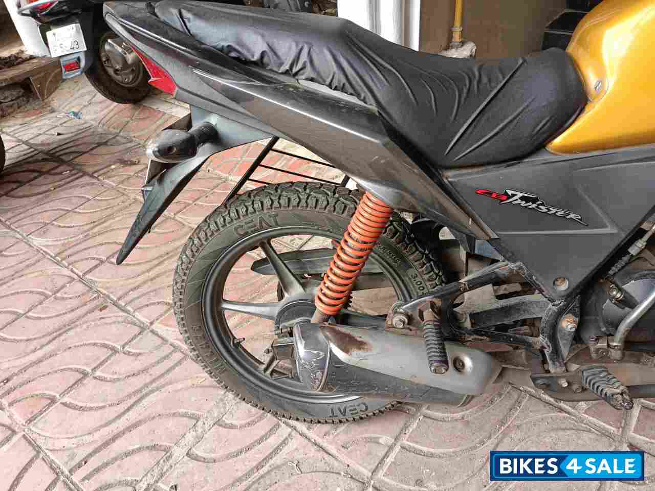 Golden Yellow Honda CB Twister Golden Yellow Honda CB Twister