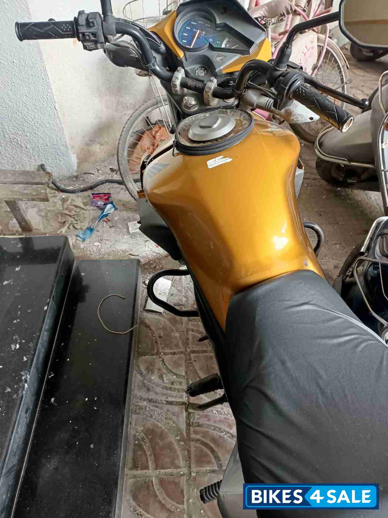 Golden Yellow Honda CB Twister Golden Yellow Honda CB Twister