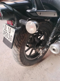 Black Bajaj Avenger Street 220