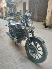 Black Bajaj Avenger Street 220