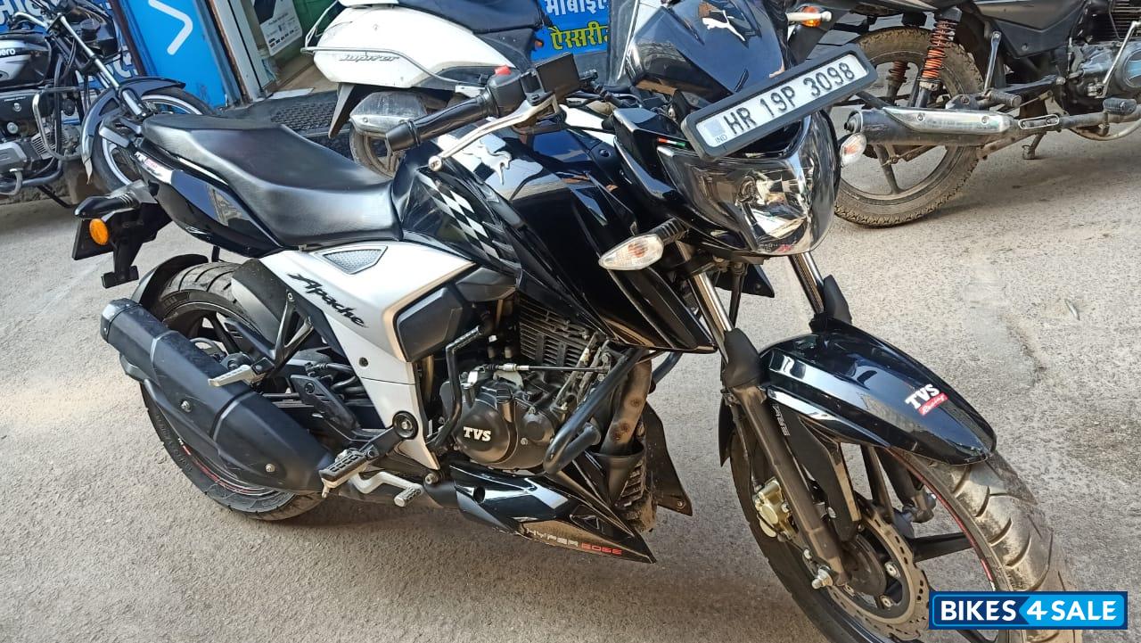 TVS Apache RTR 160 4V