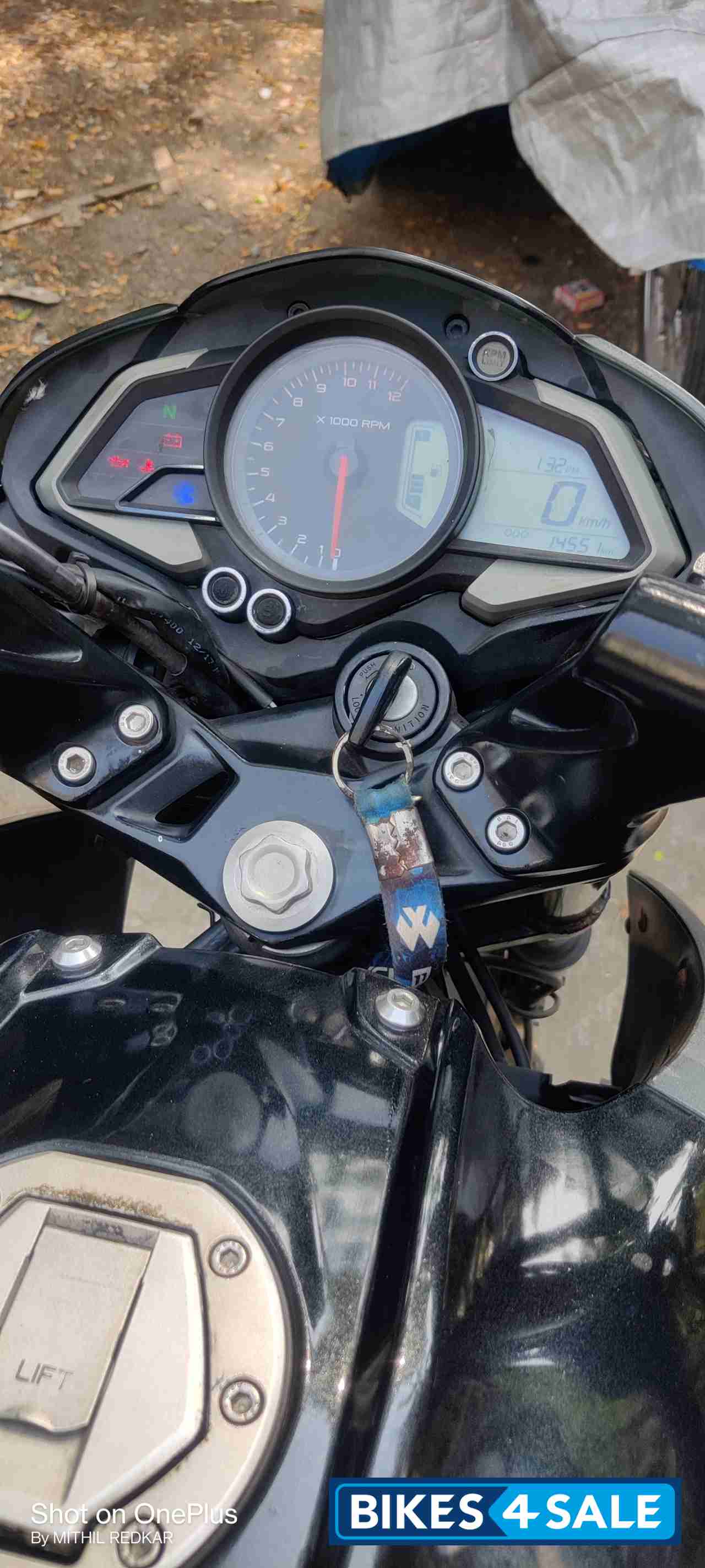 Black Bajaj Pulsar 200 NS ABS
