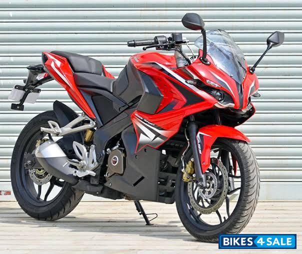 Bajaj Pulsar RS 200 ABS