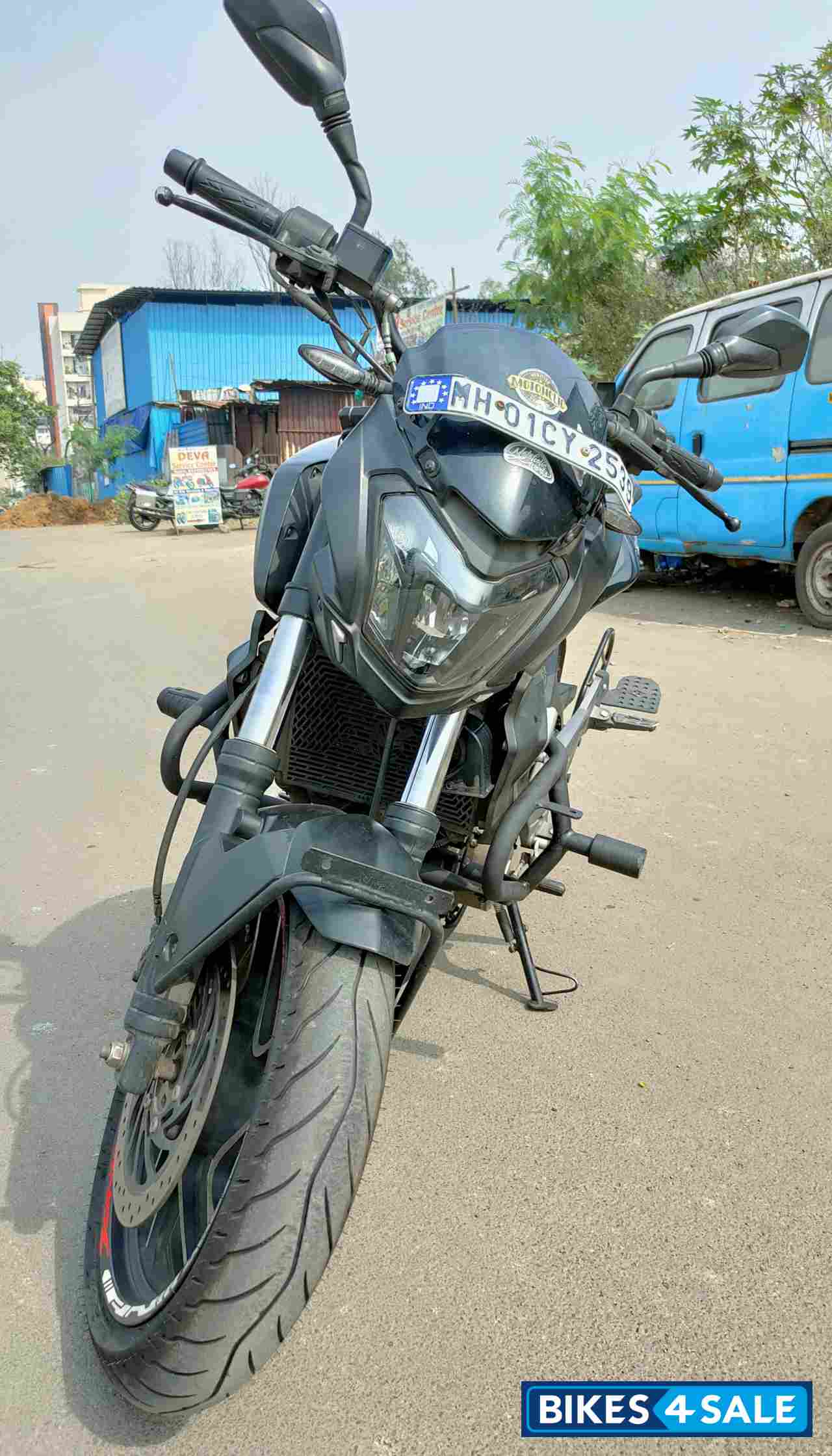 Matt Grey Bajaj Dominar 400 Disc