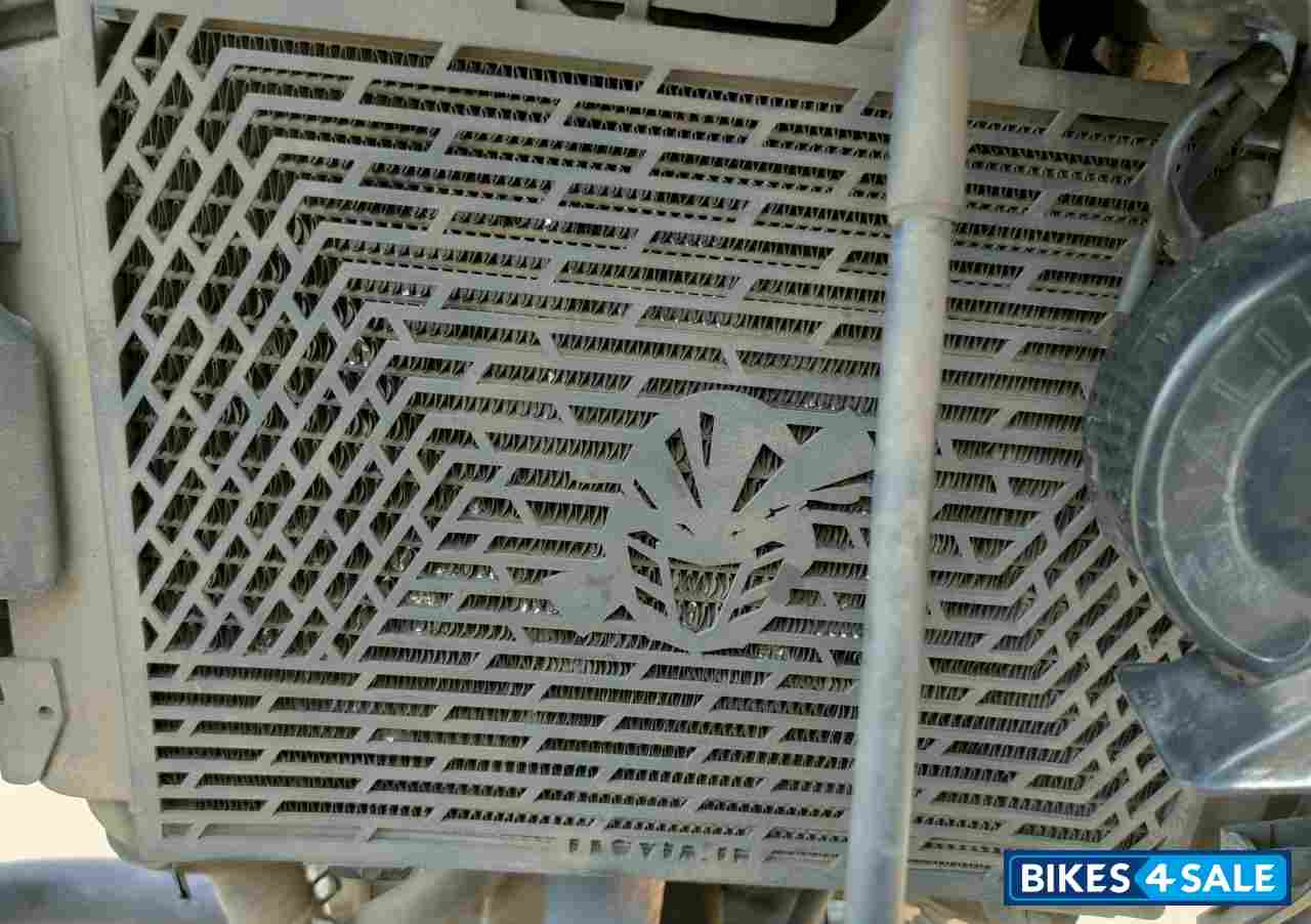 Matt Grey Bajaj Dominar 400 Disc