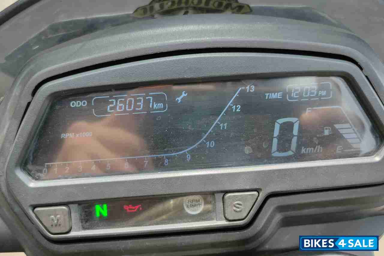 Matt Grey Bajaj Dominar 400 Disc
