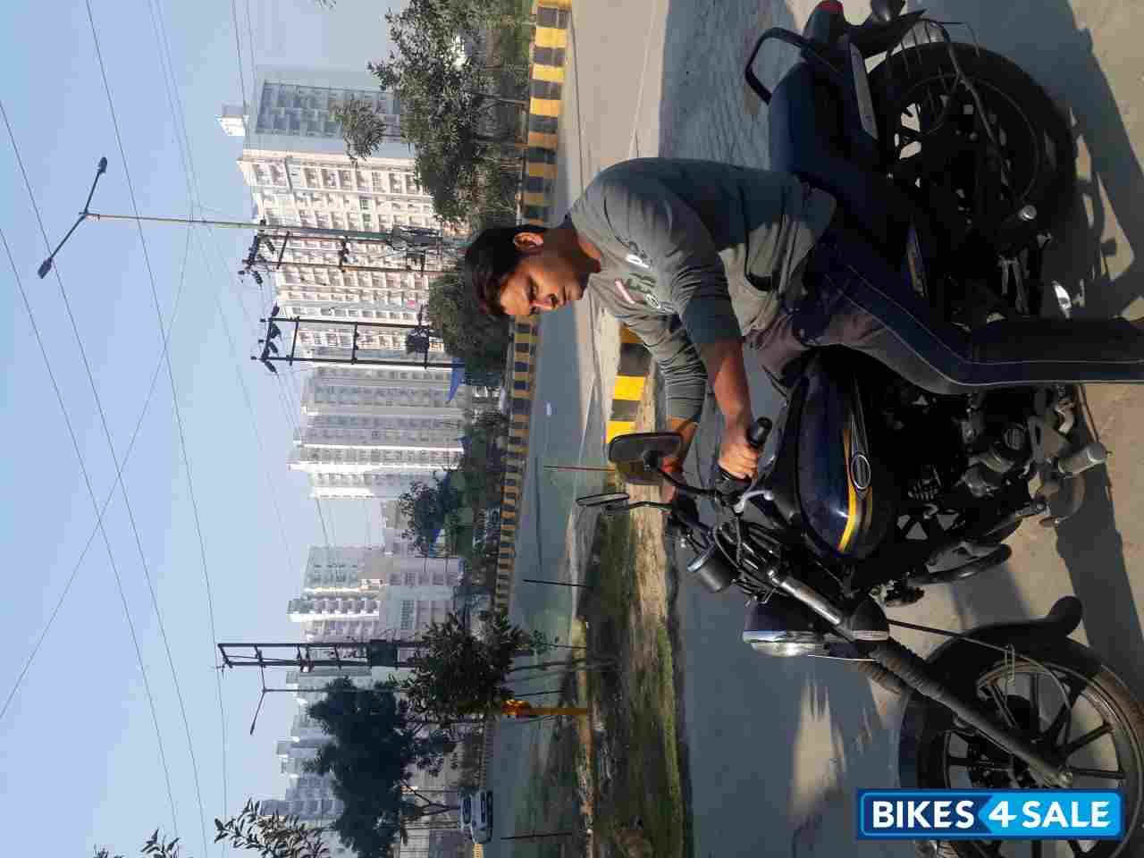 Bajaj Avenger Street 150