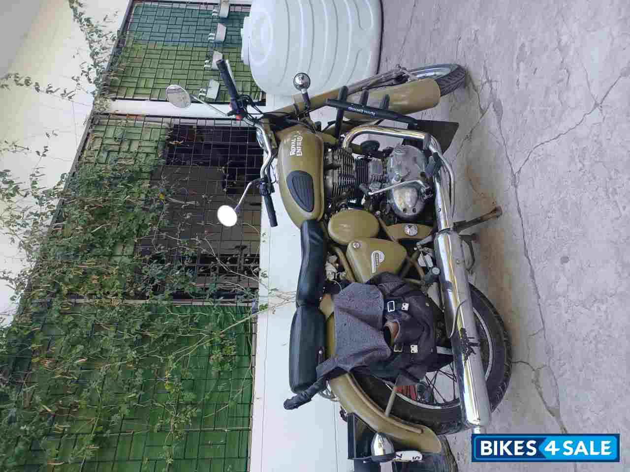 Royal Enfield Classic Desert Storm