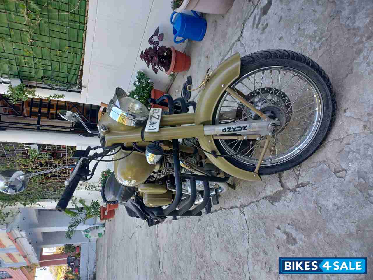 Royal Enfield Classic Desert Storm