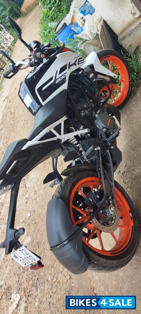 KTM Duke 200 ABS
