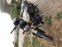 White Royal Enfield Thunderbird X 350