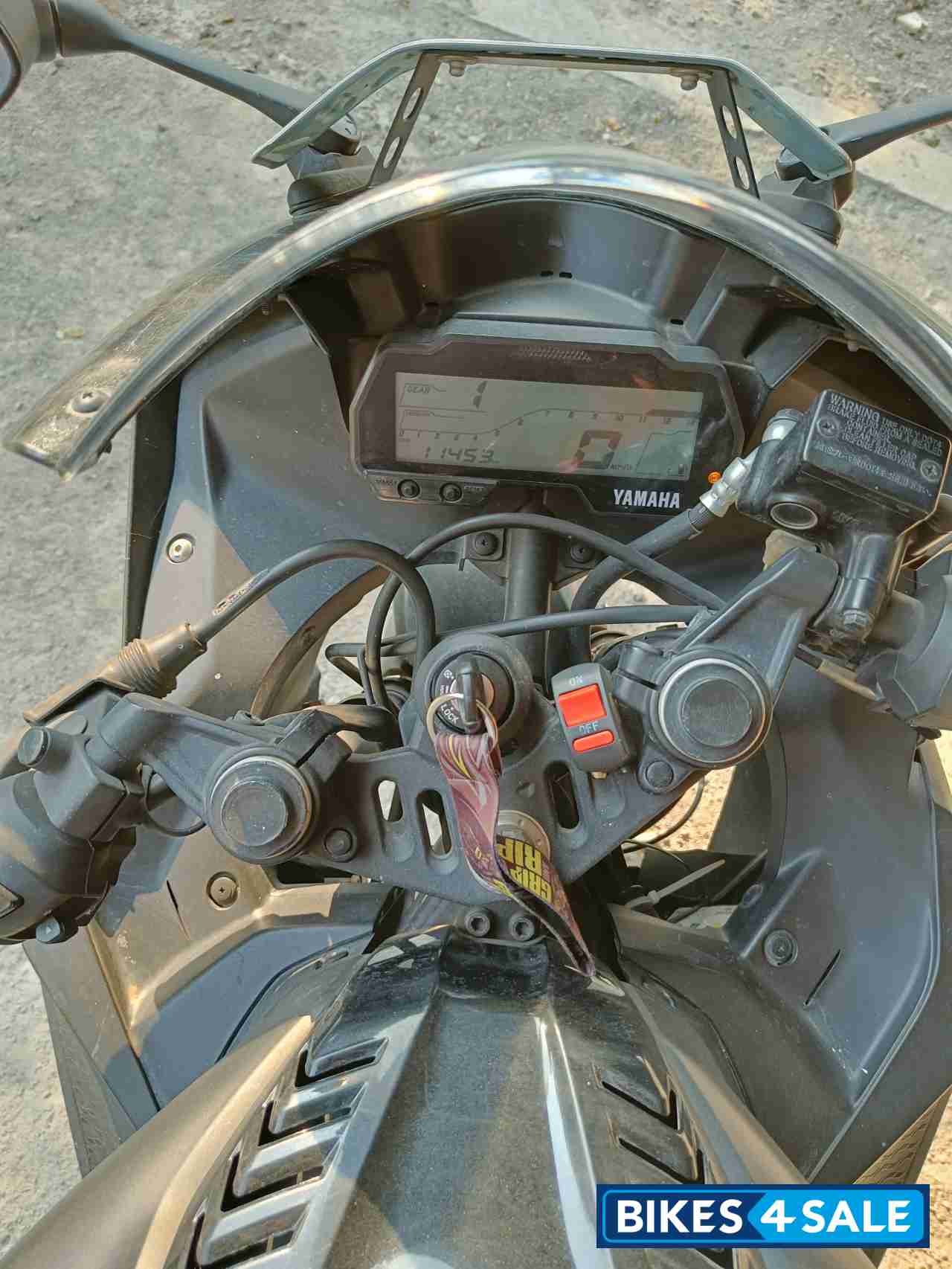 Dark Knight Yamaha YZF R15 V3