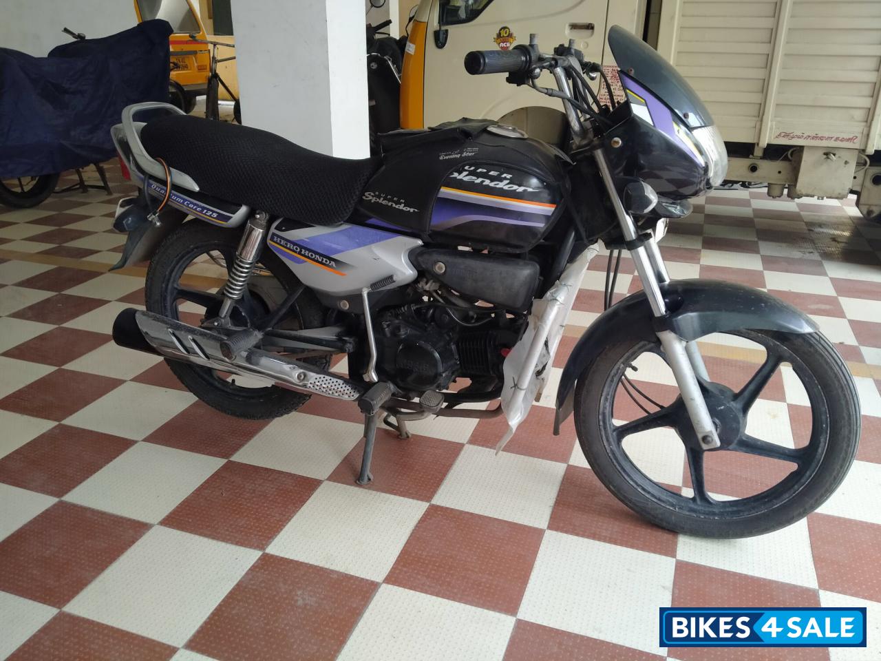 Grey With Blue Hero Super Splendor