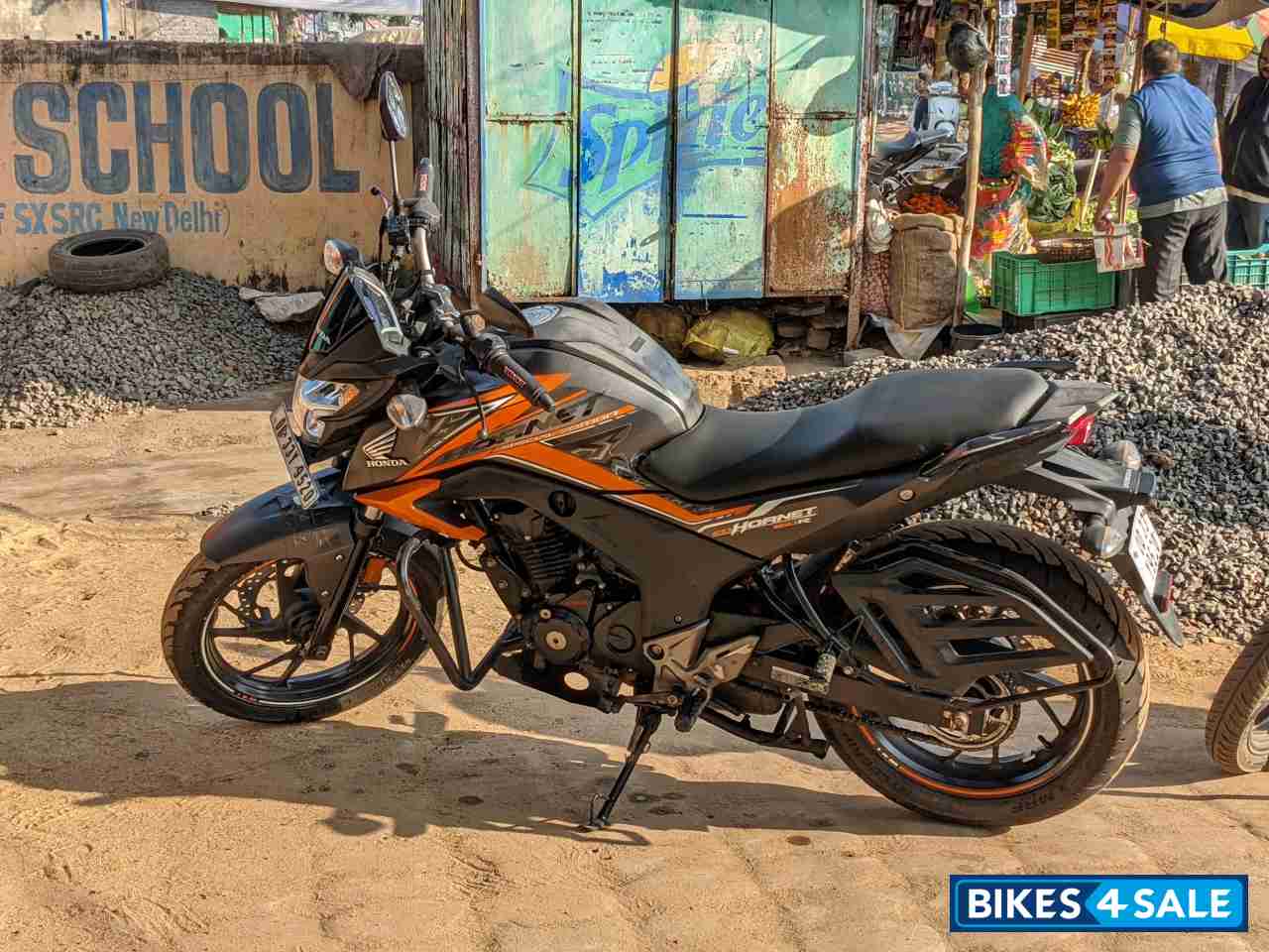 Honda CB Hornet 160R