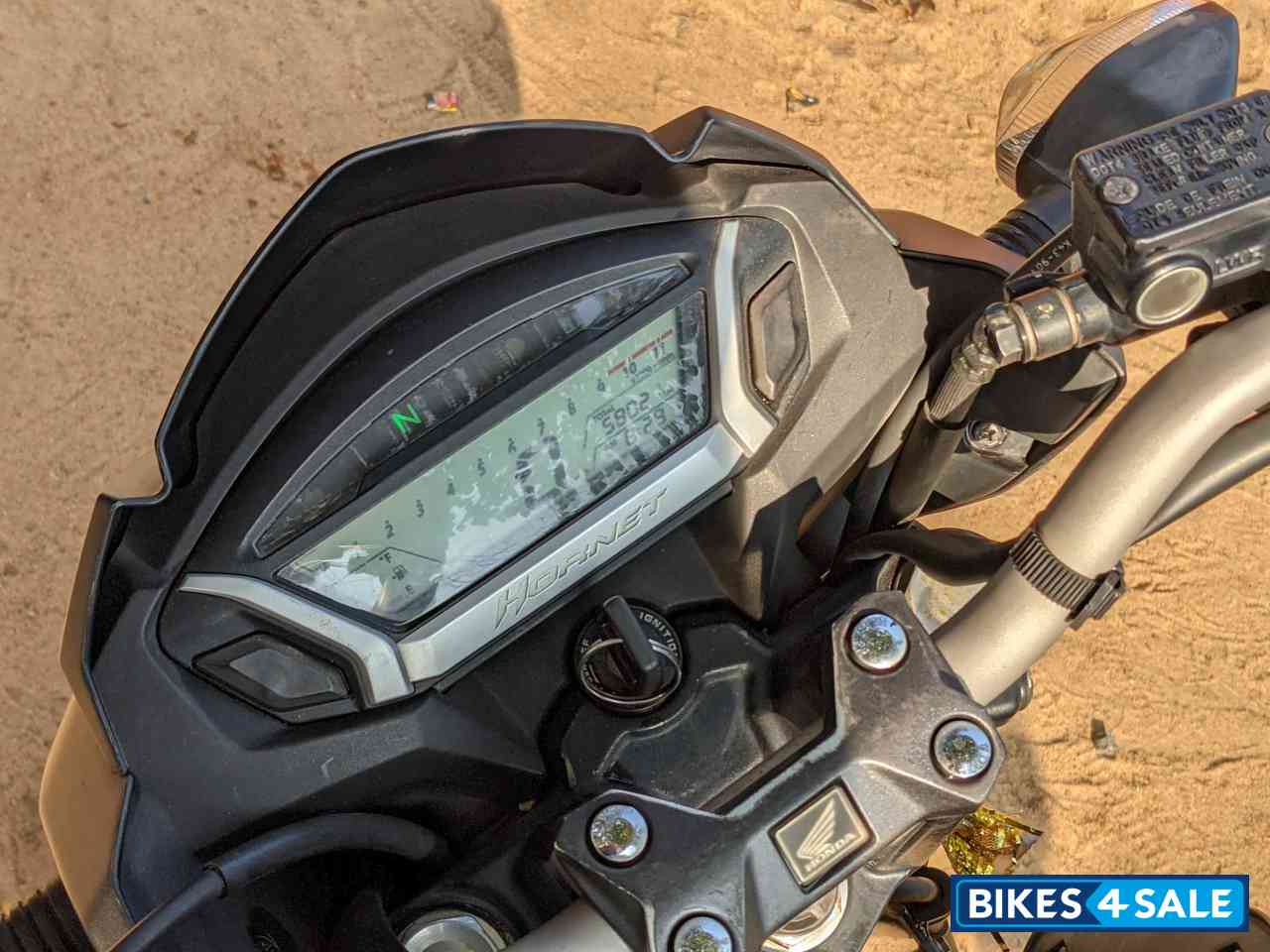 Honda CB Hornet 160R