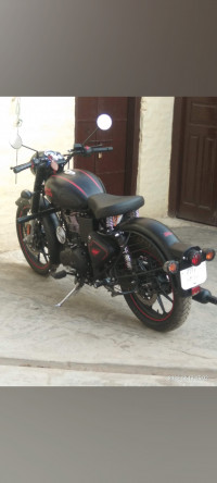 Royal Enfield Classic Stealth Black 2020 Model