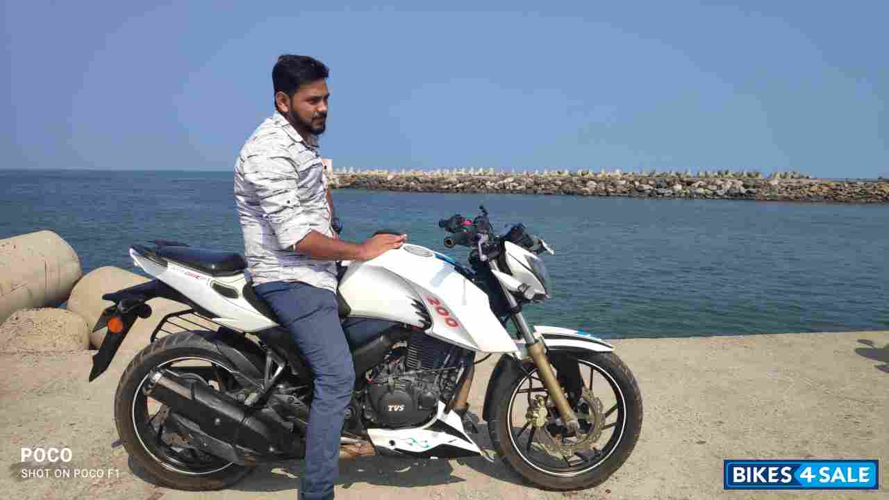 TVS Apache RTR 200 4V