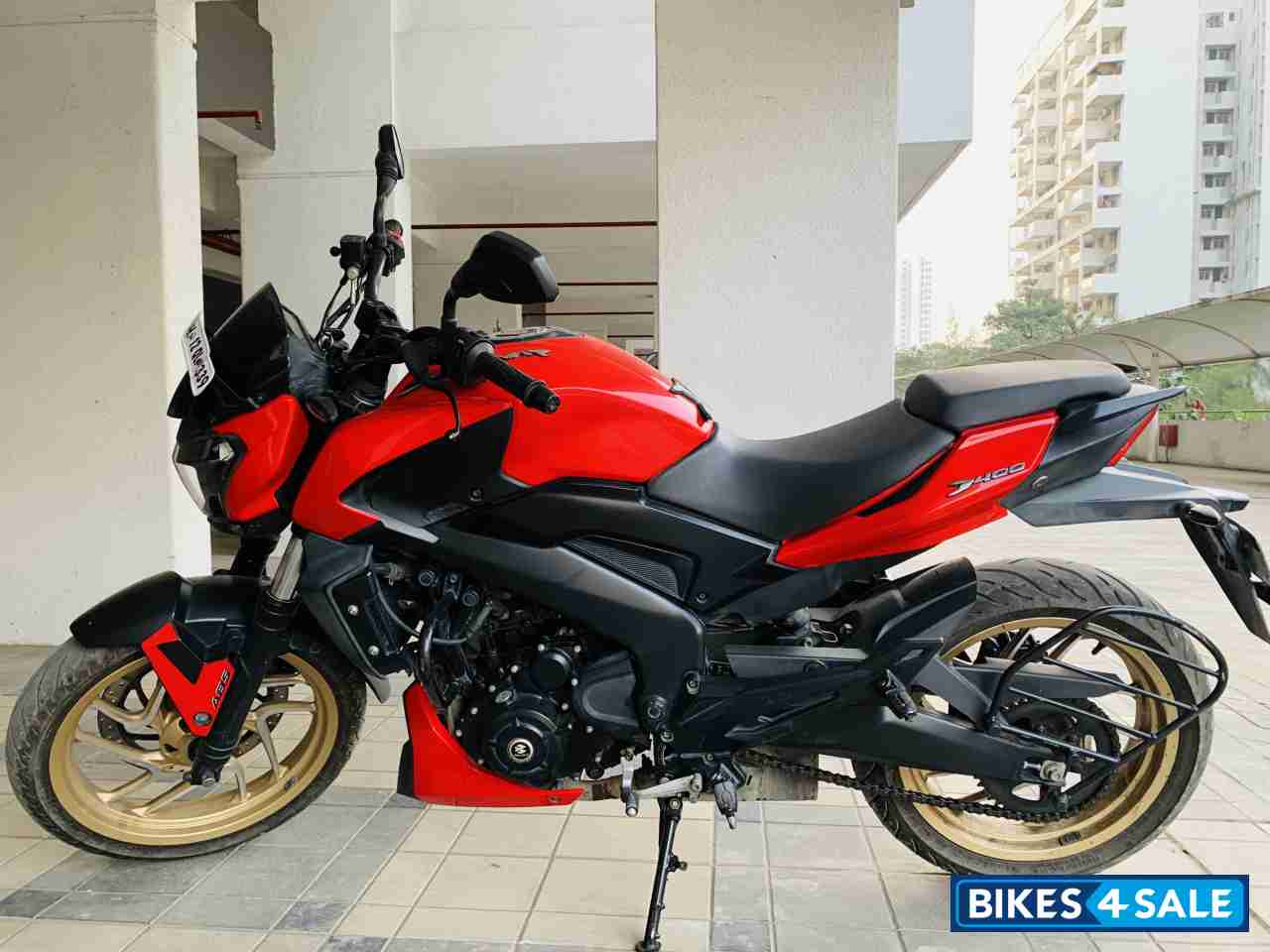Bajaj Dominar 400
