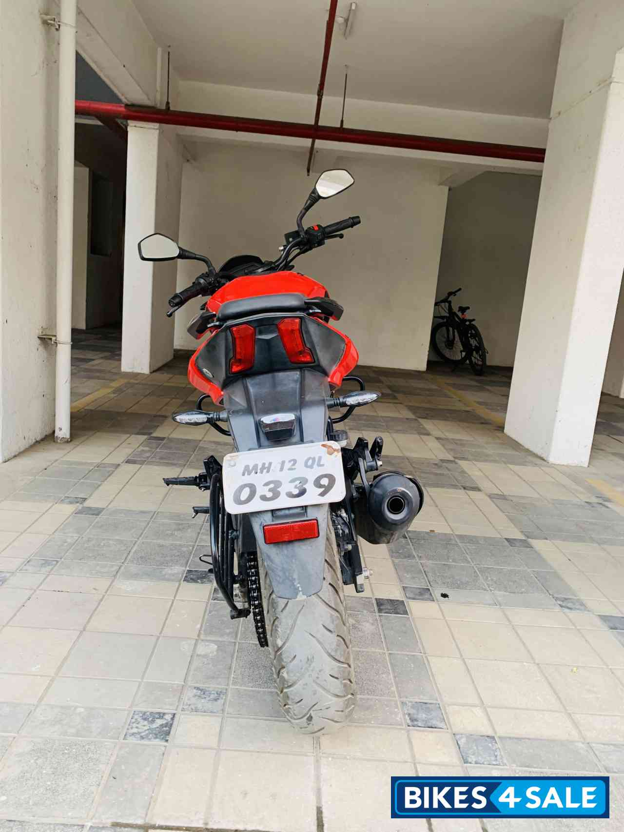 Bajaj Dominar 400