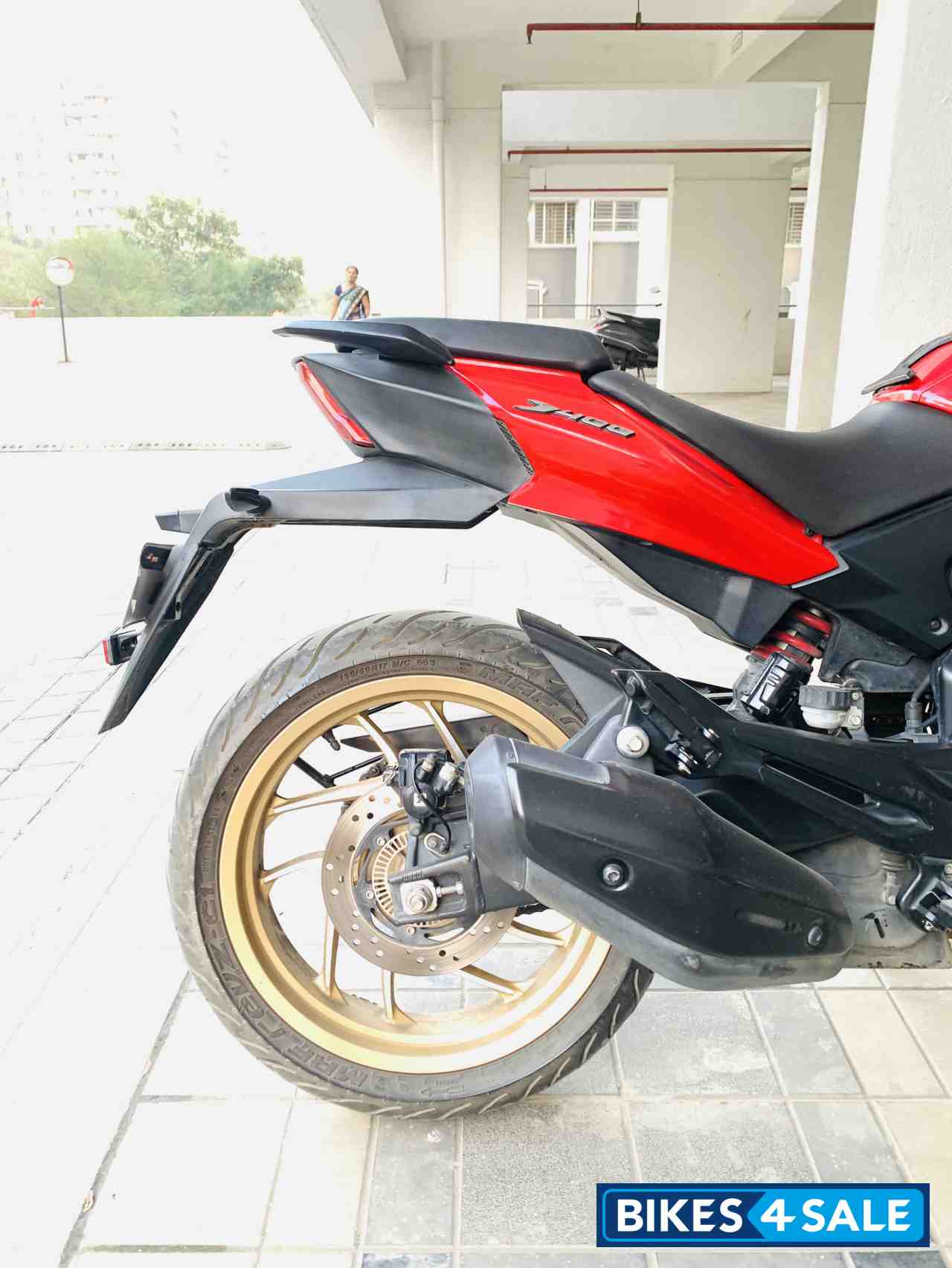 Bajaj Dominar 400