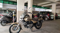 Golden Bajaj Avenger Cruise 220 BS6