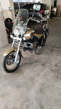 Golden Bajaj Avenger Cruise 220 BS6
