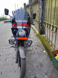 Bajaj Avenger Street 180  Model