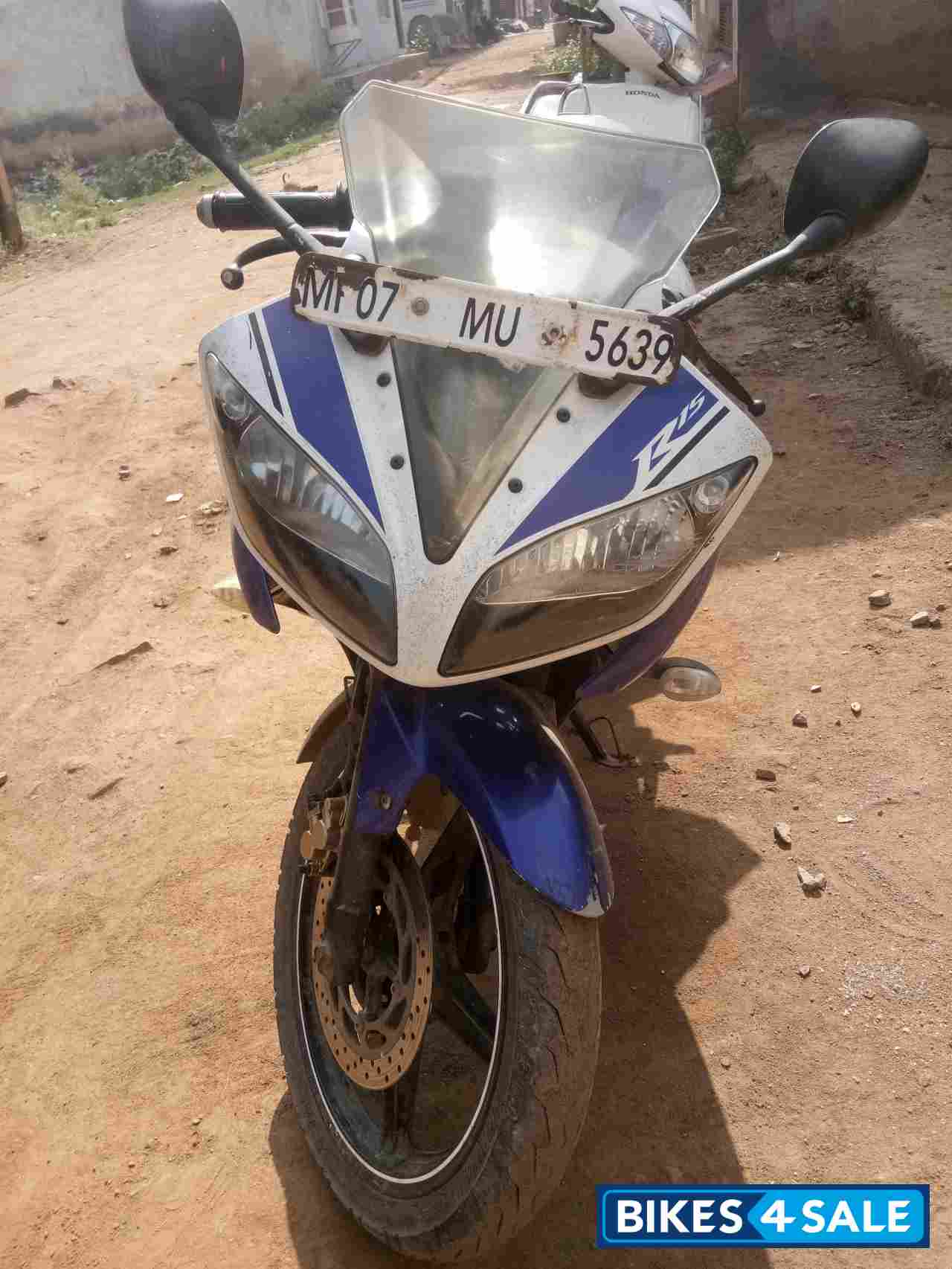 Yamaha YZF R15 V2 Yamaha YZF R15 V2