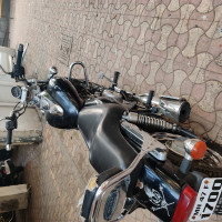 Bajaj Avenger 220 DTS-i