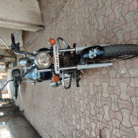 Bajaj Avenger 220 DTS-i