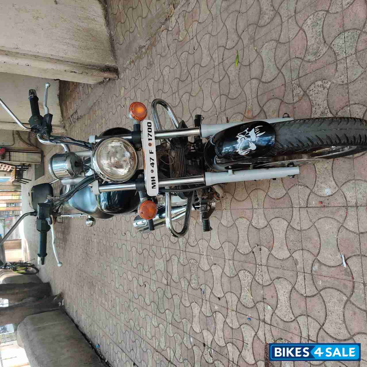 Bajaj Avenger 220 DTS-i