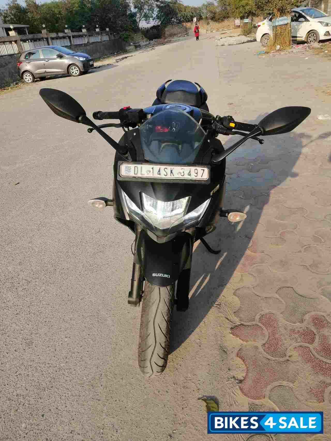 Matte Black Suzuki Gixxer SF 250