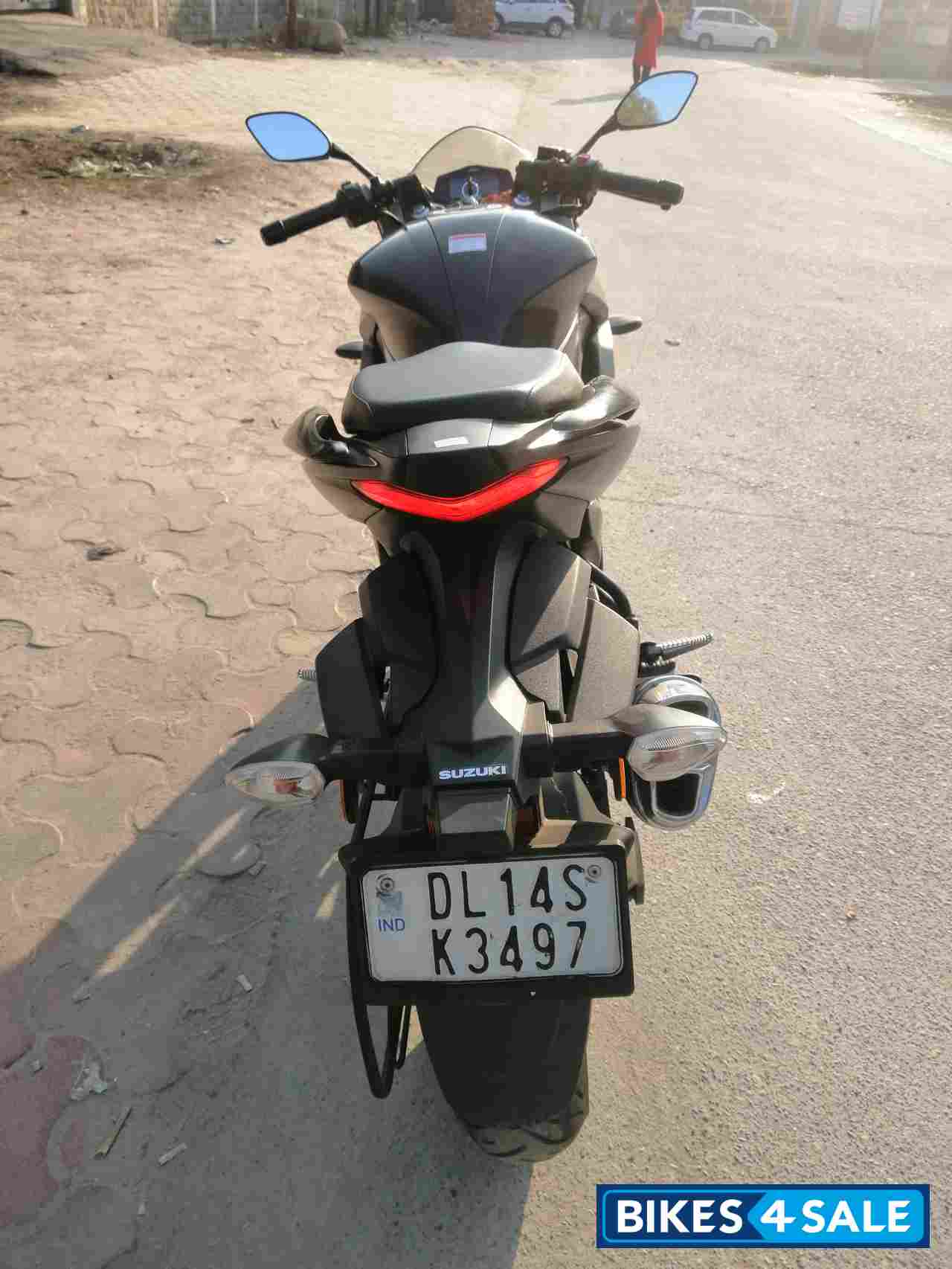 Matte Black Suzuki Gixxer SF 250