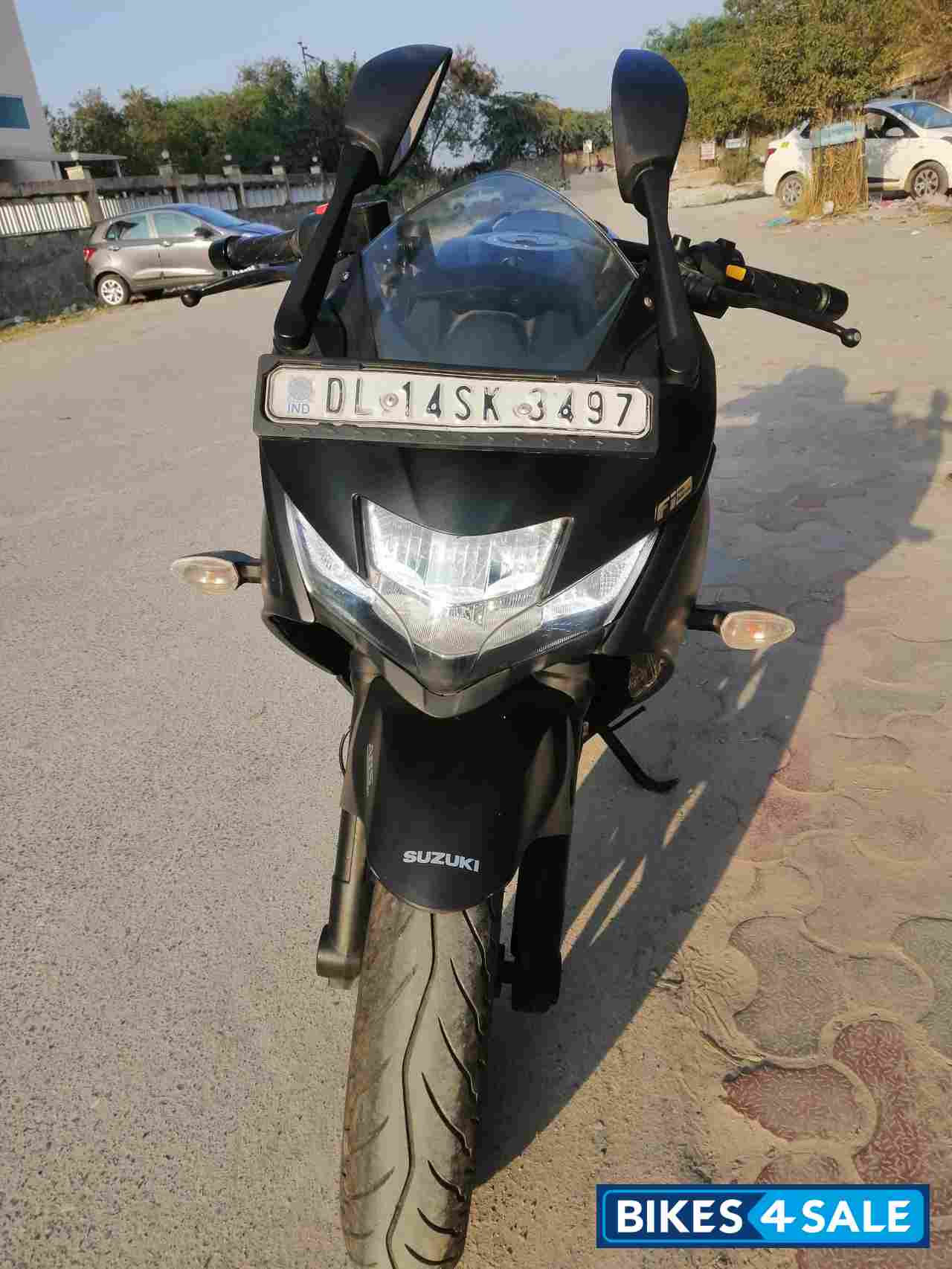 Matte Black Suzuki Gixxer SF 250