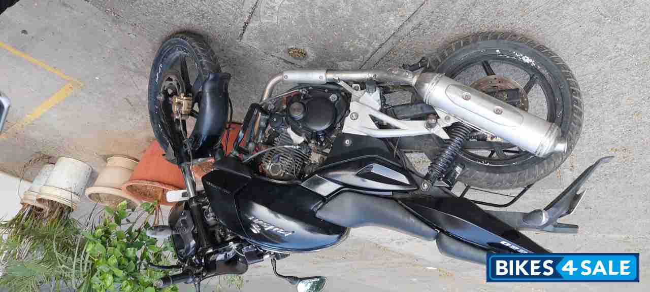 Bajaj Pulsar 220 DTSi