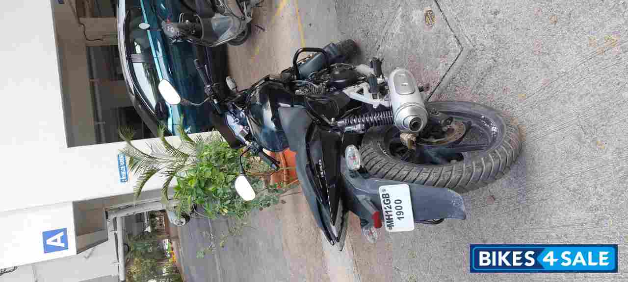 Bajaj Pulsar 220 DTSi