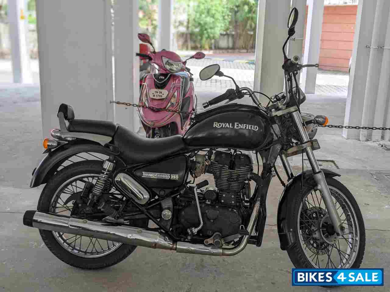 Matt Black Royal Enfield Thunderbird 350