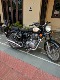 Royal Enfield Classic 500