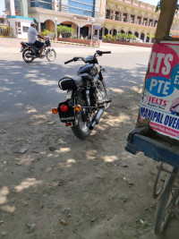 Royal Enfield Classic 500