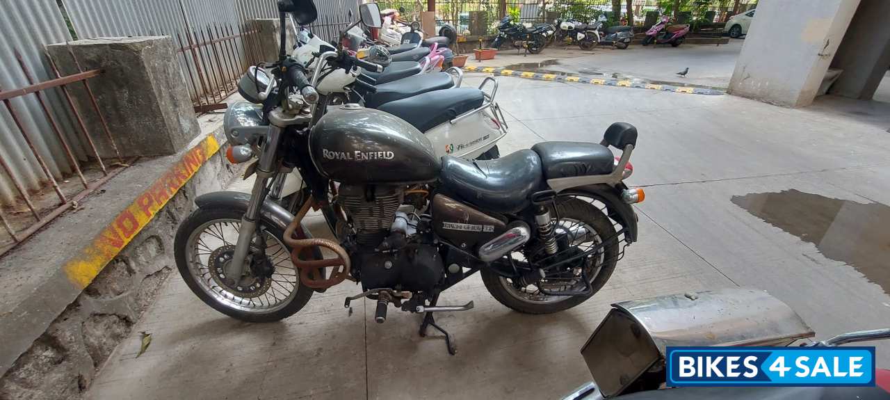 Grey Royal Enfield Thunderbird 350 Grey Royal Enfield Thunderbird 350