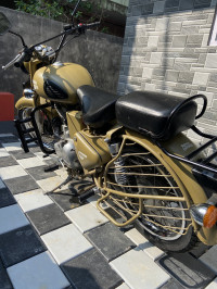 Royal Enfield Classic Desert Storm