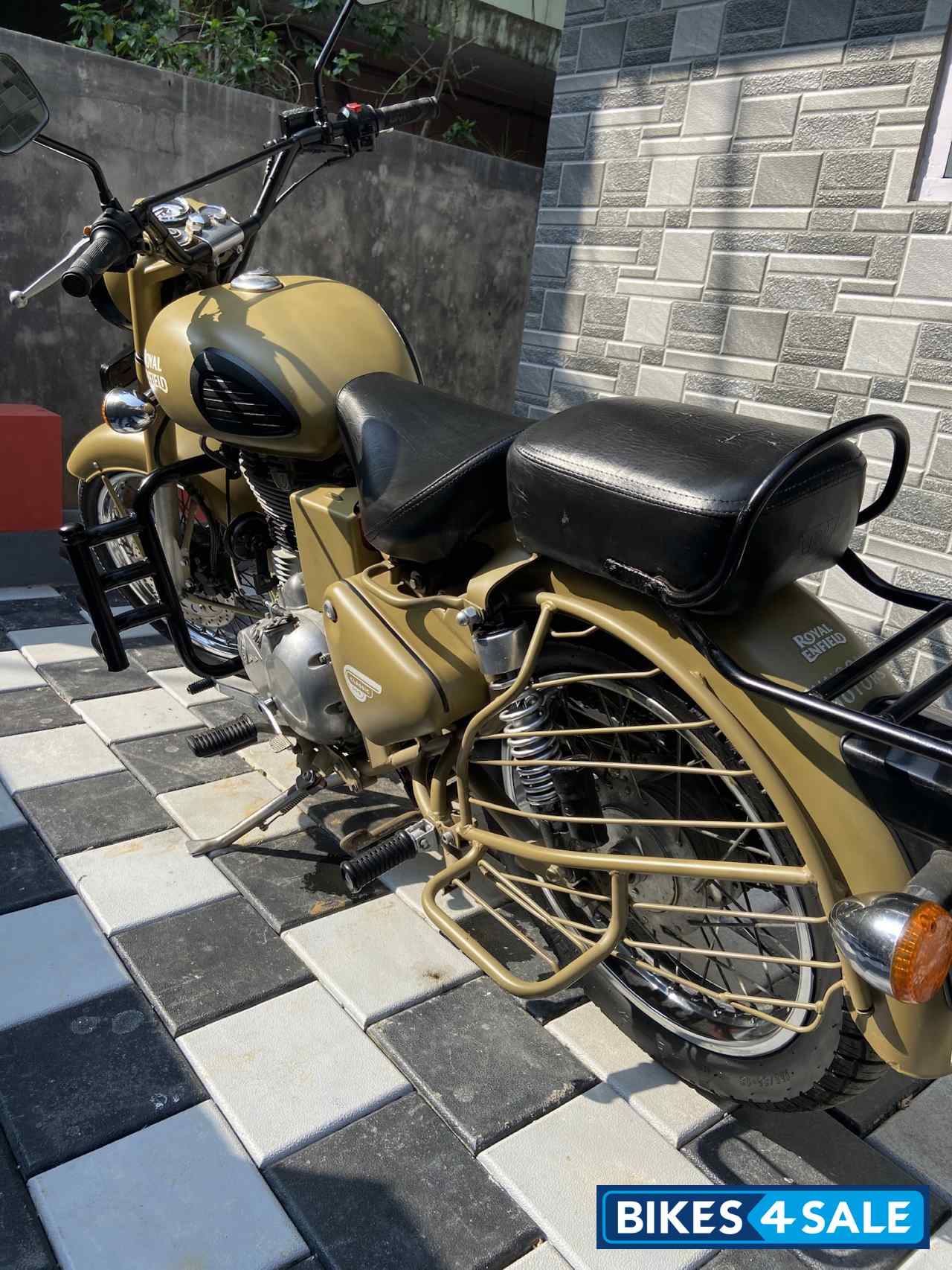 Royal Enfield Classic Desert Storm