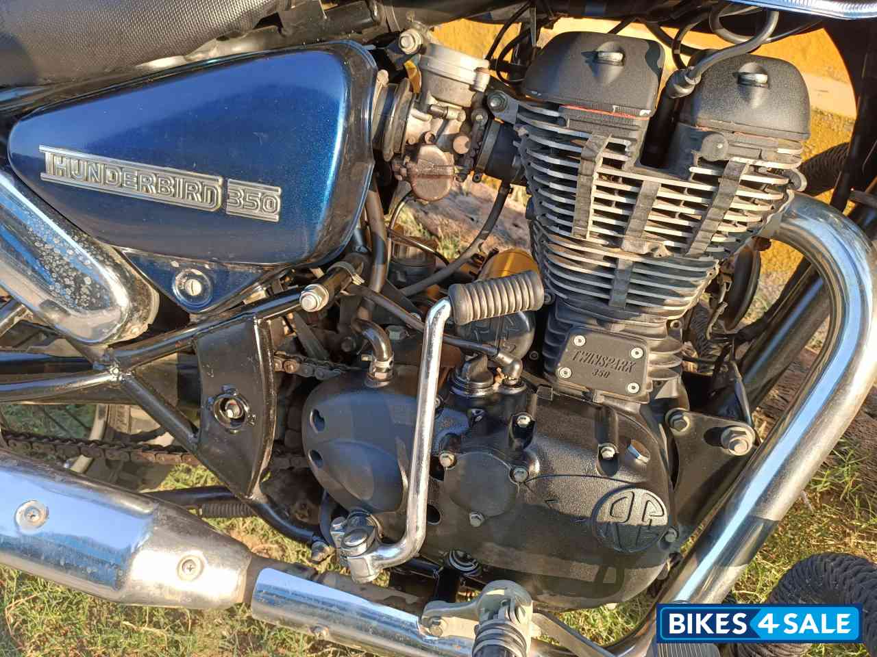 Blue Royal Enfield Thunderbird TwinSpark 350