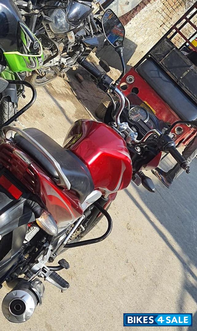 Bajaj Discover 125 ST