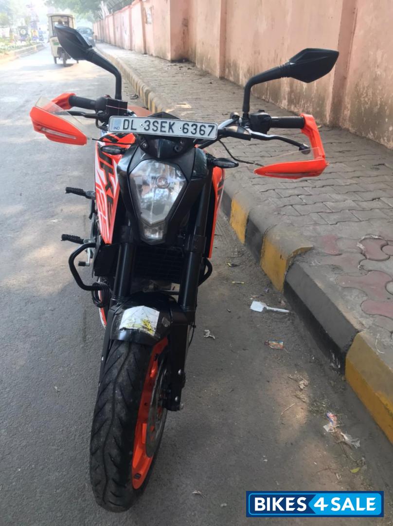KTM Duke 125