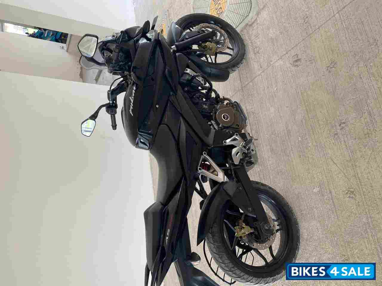 Black Bajaj Pulsar AS 200