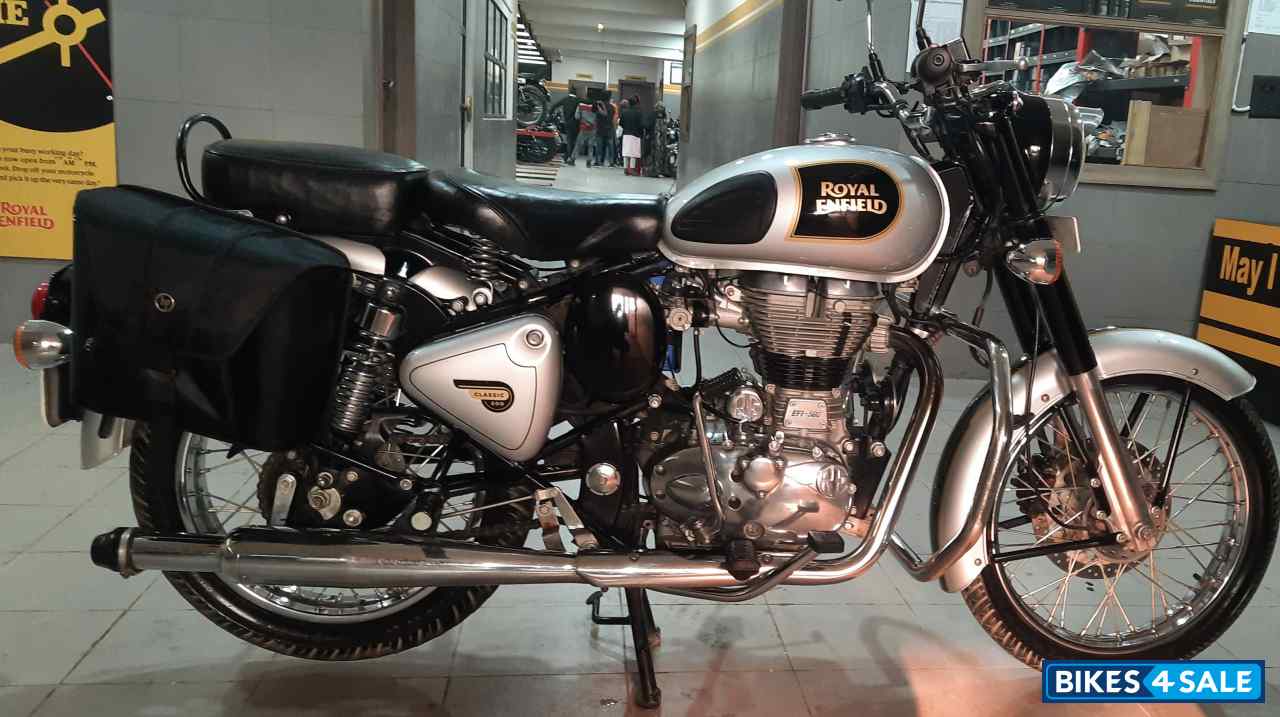 Silver Royal Enfield Classic 500