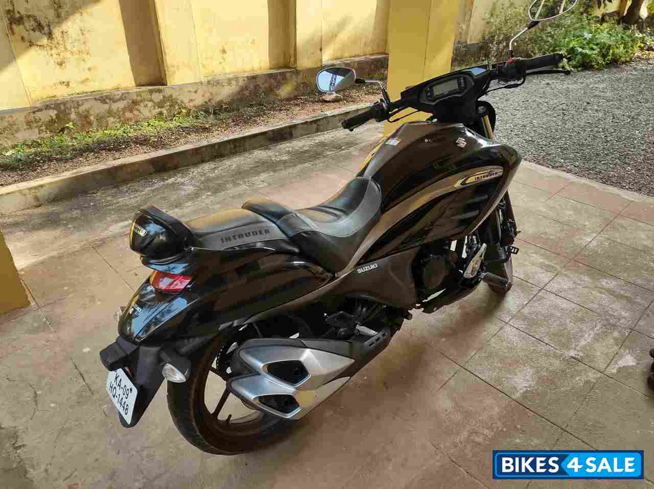 Black And Gold Suzuki Intruder 150