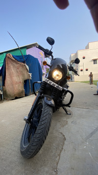 Black Harley Davidson Street 750